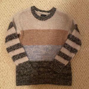 American Eagle Knit Sweater